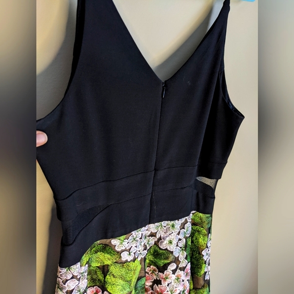 Xscape dress. Size 10. High quality, worn once. - Picture 4 of 4